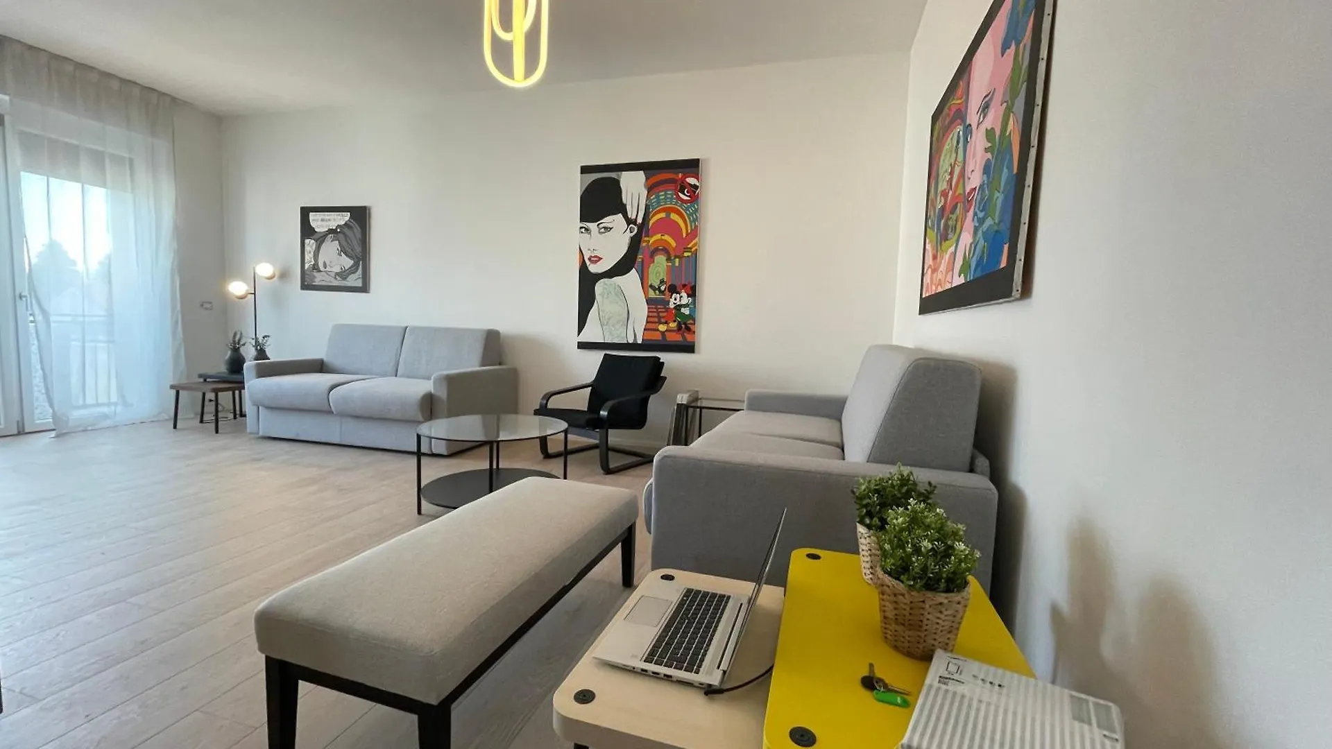 Apartamento Dependence Manzoni Meda 0*,  Italia